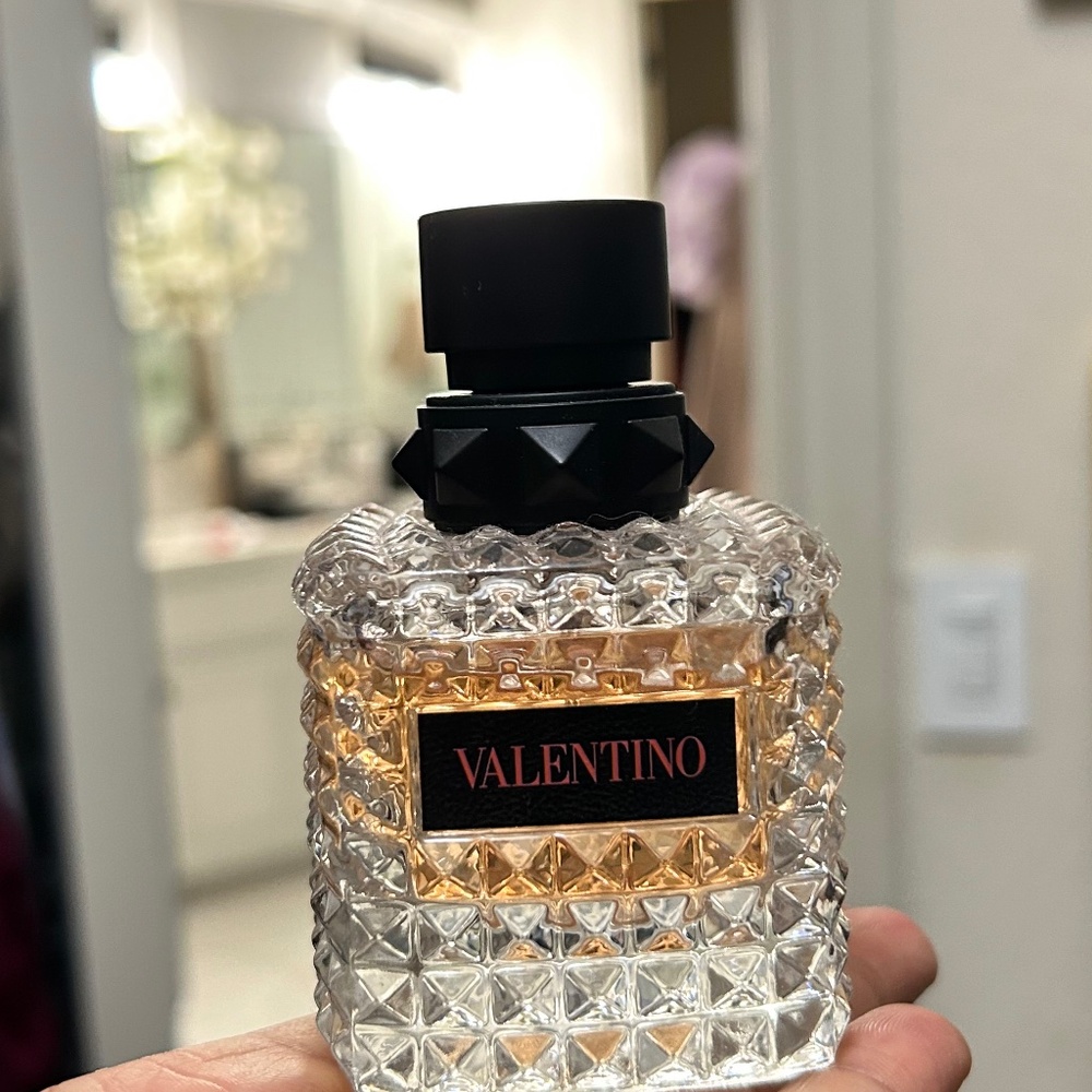 Valentino Donna Born In Roma CORAL FANTASY
